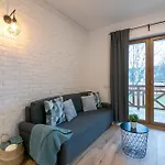Guest house Na Skraju Lasu E-apart 3*