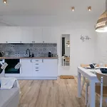 Guest house Na Skraju Lasu E-apart 3*