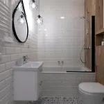 Guest house Na Skraju Lasu E-apart 3*