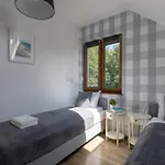 Guest house Na Skraju Lasu E-apart