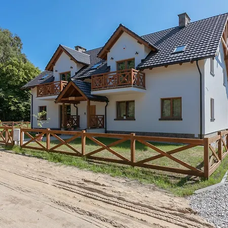 Guest house Na Skraju Lasu E-apart 3*