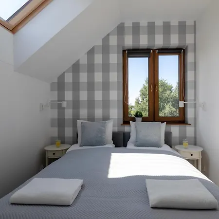 Affittacamere Na Skraju Lasu E-apart 3*