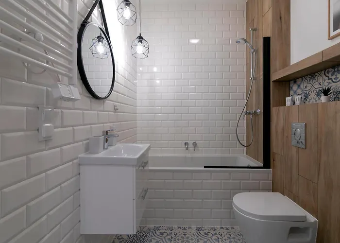 بيت ضيافة Na Skraju Lasu E-apart 3*