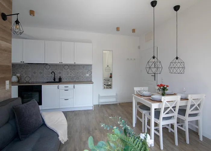 بيت ضيافة Na Skraju Lasu E-apart